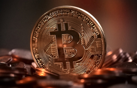 Is the Bitcoin (virtual currency) considered currency according to halacha?